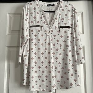 White floral Print Zip-Pocket Top